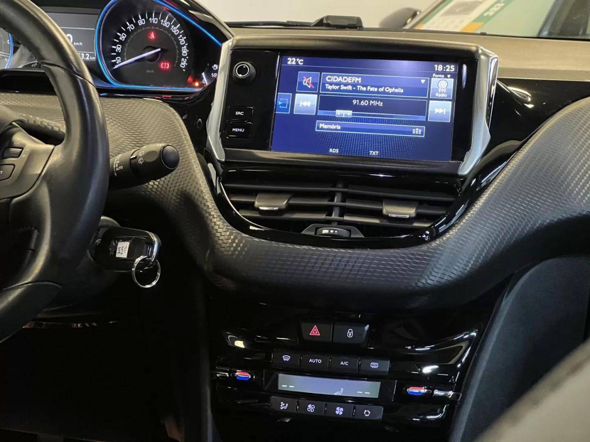 peugeot-208-2016-gasolina-1199cc
