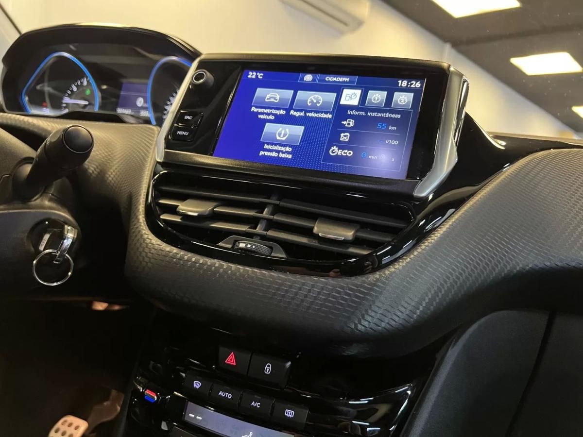 peugeot-208-2016-gasolina-1199cc