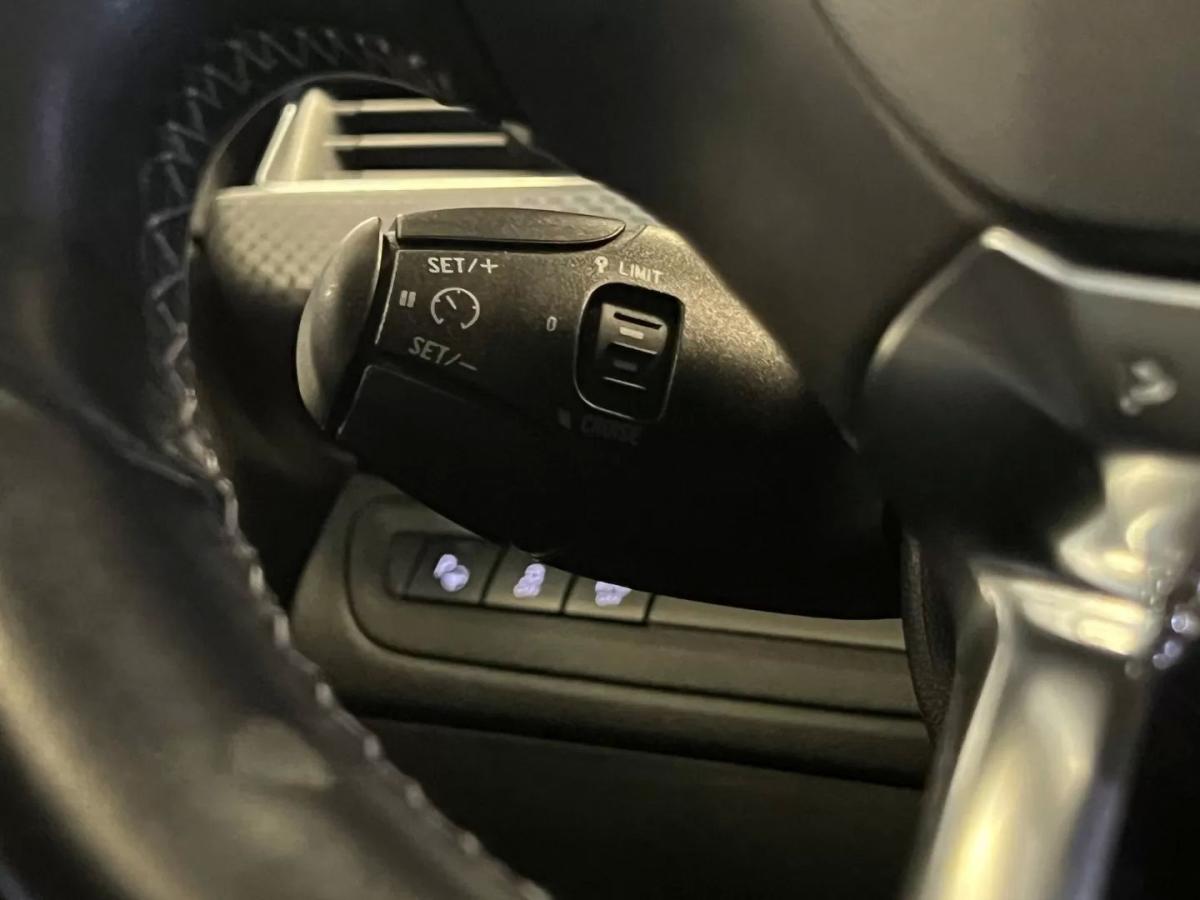 peugeot-208-2016-gasolina-1199cc