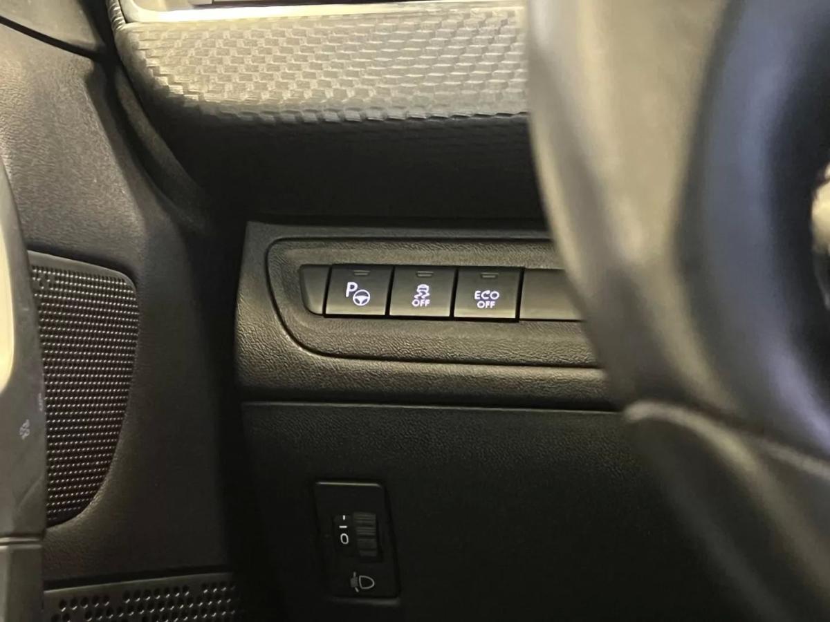 peugeot-208-2016-gasolina-1199cc
