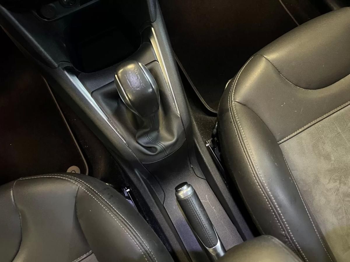 peugeot-208-2016-gasolina-1199cc
