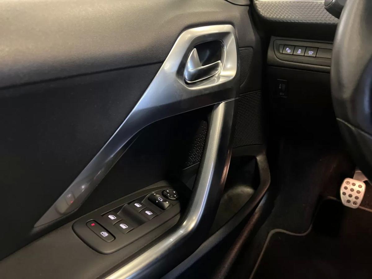 peugeot-208-2016-gasolina-1199cc