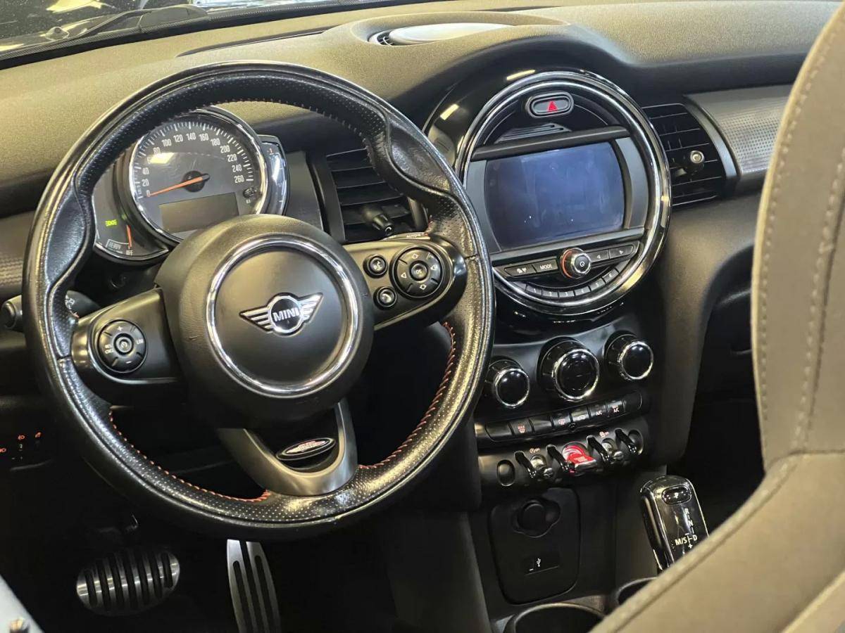 mini-cabrio-2019-diesel-1496cc