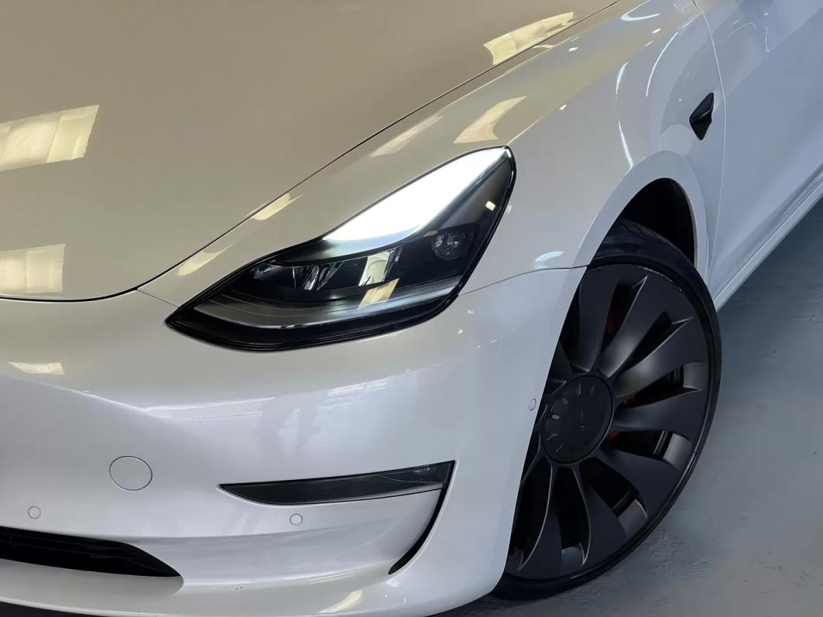 tesla-model-3-2021-eletrico-200cc