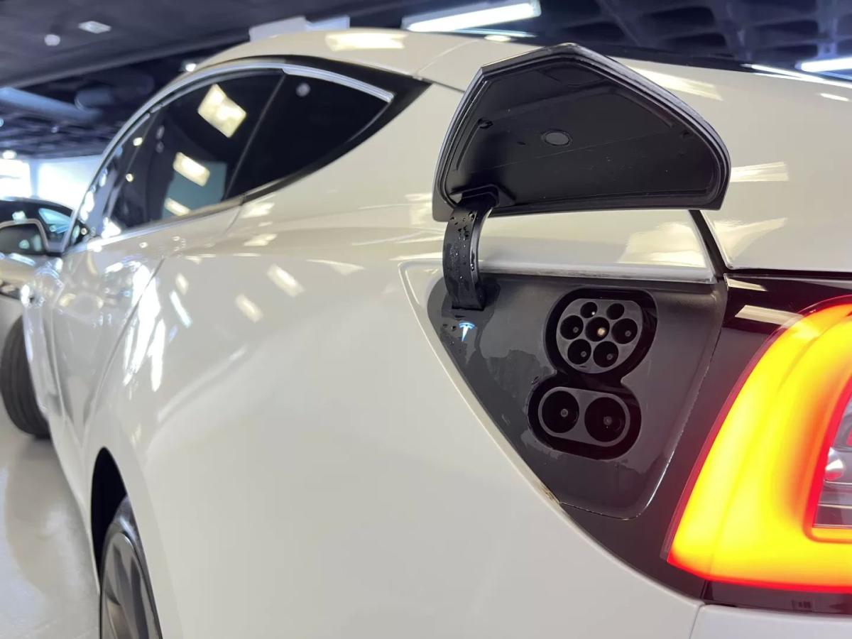 tesla-model-3-2021-eletrico-200cc