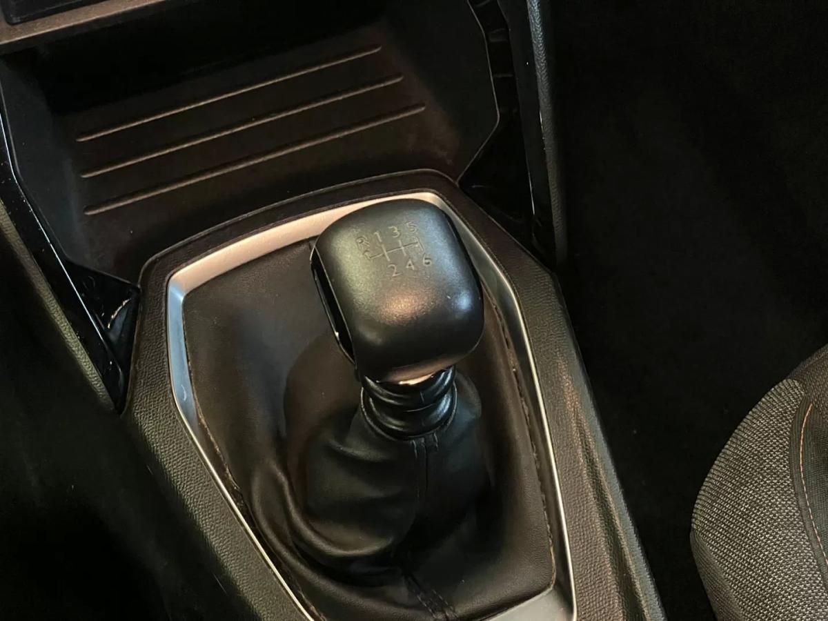 peugeot-2008-2020-gasolina-1199cc