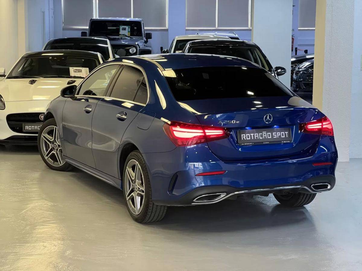 mercedes-benz-classe-a-2023-hibrido-1332cc