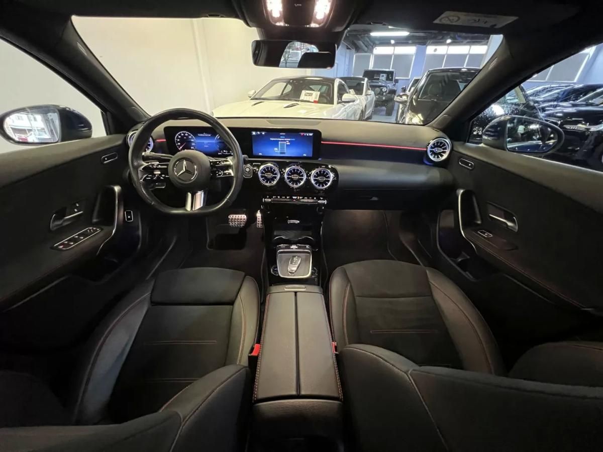 mercedes-benz-classe-a-2023-hibrido-1332cc