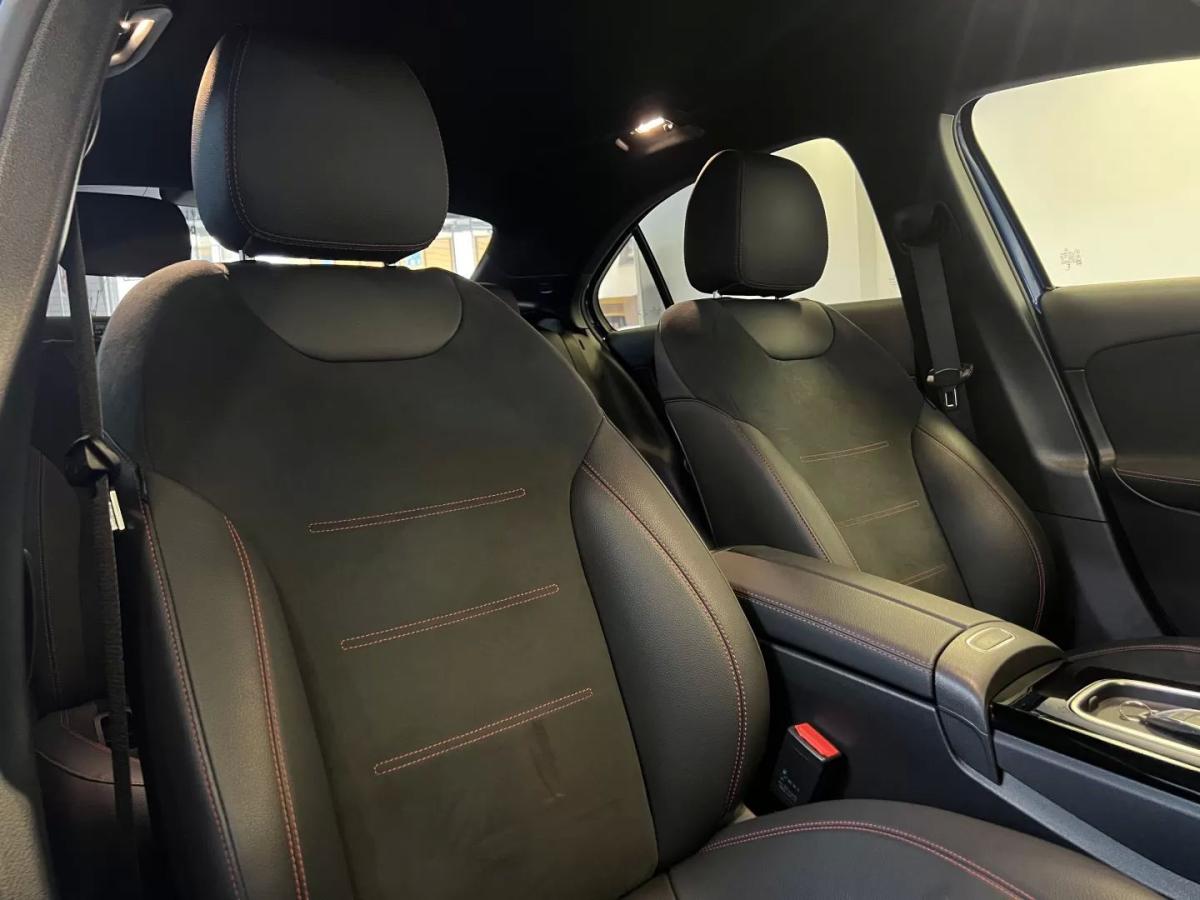 mercedes-benz-classe-a-2023-hibrido-1332cc