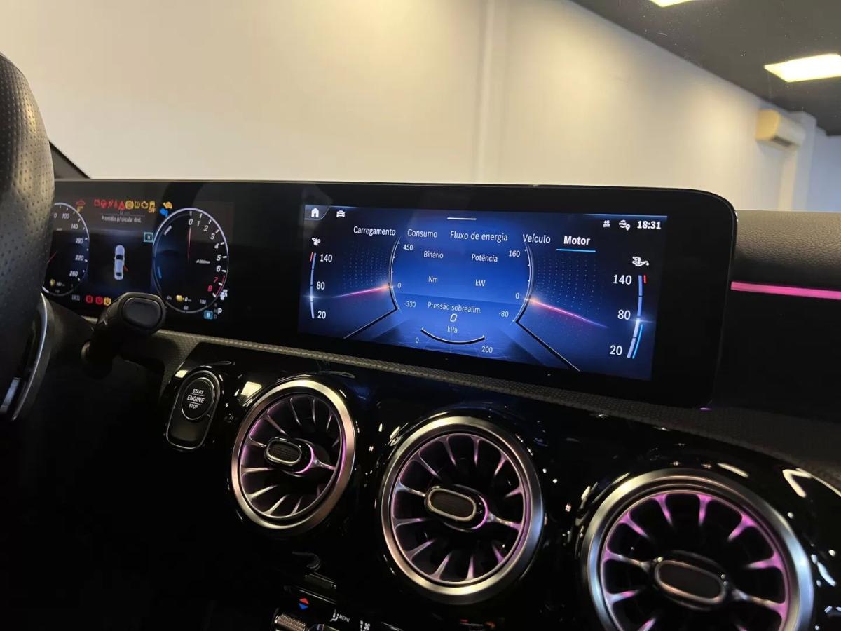 mercedes-benz-classe-a-2023-hibrido-1332cc