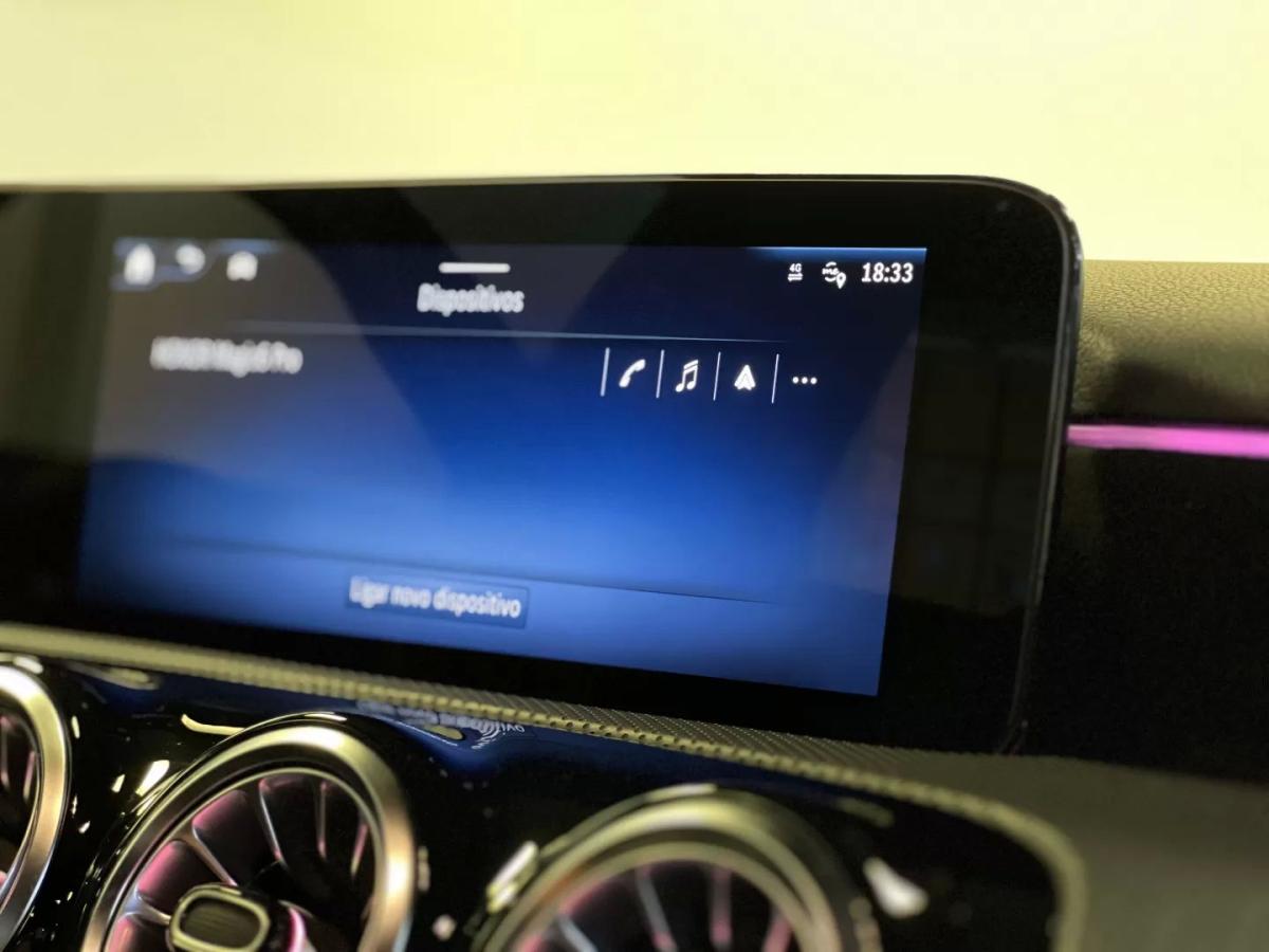 mercedes-benz-classe-a-2023-hibrido-1332cc