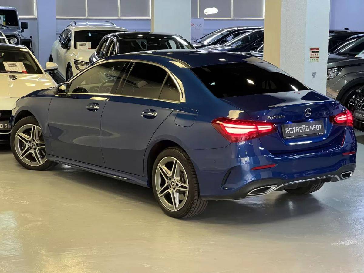mercedes-benz-classe-a-2023-hibrido-1332cc