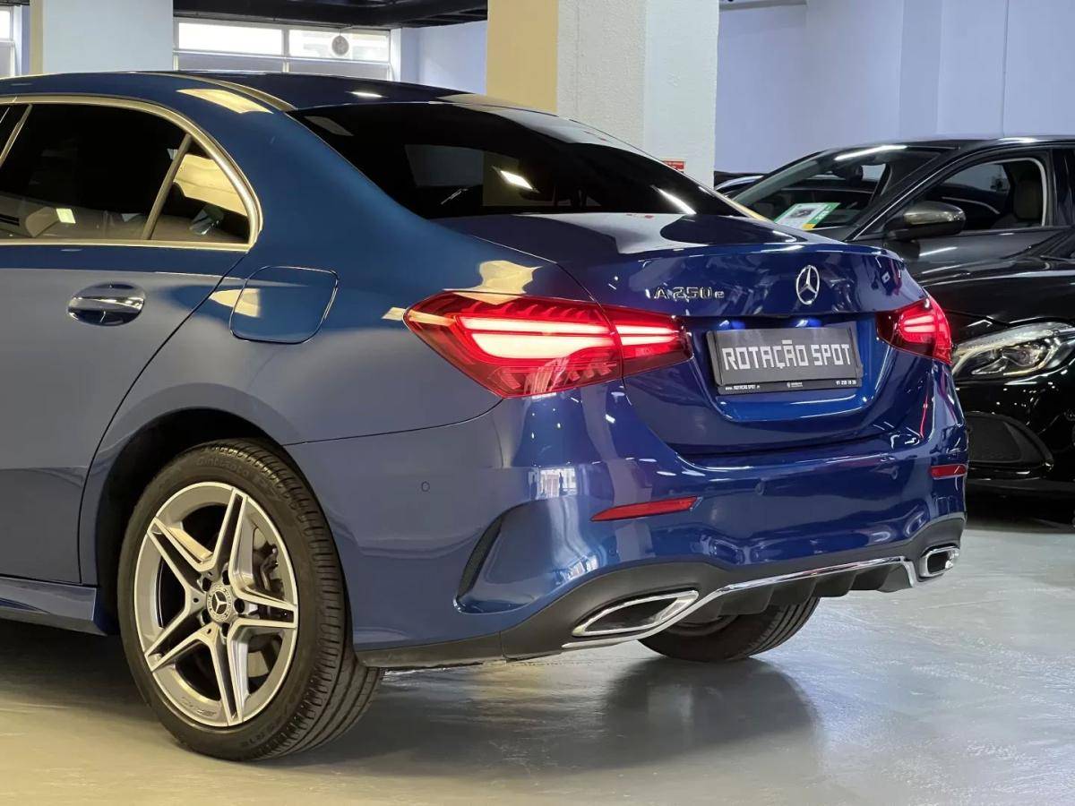mercedes-benz-classe-a-2023-hibrido-1332cc