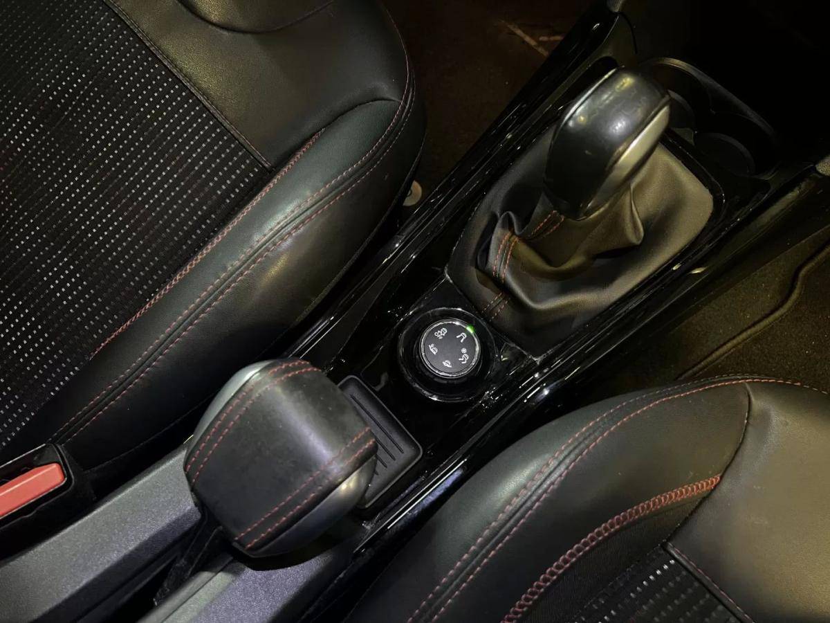peugeot-2008-2017-gasolina-1199cc