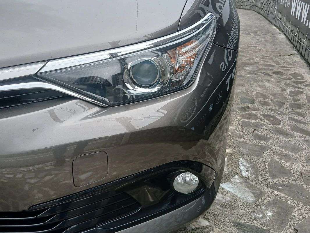 toyota-auris-touring-sports-2016-diesel-1364cc