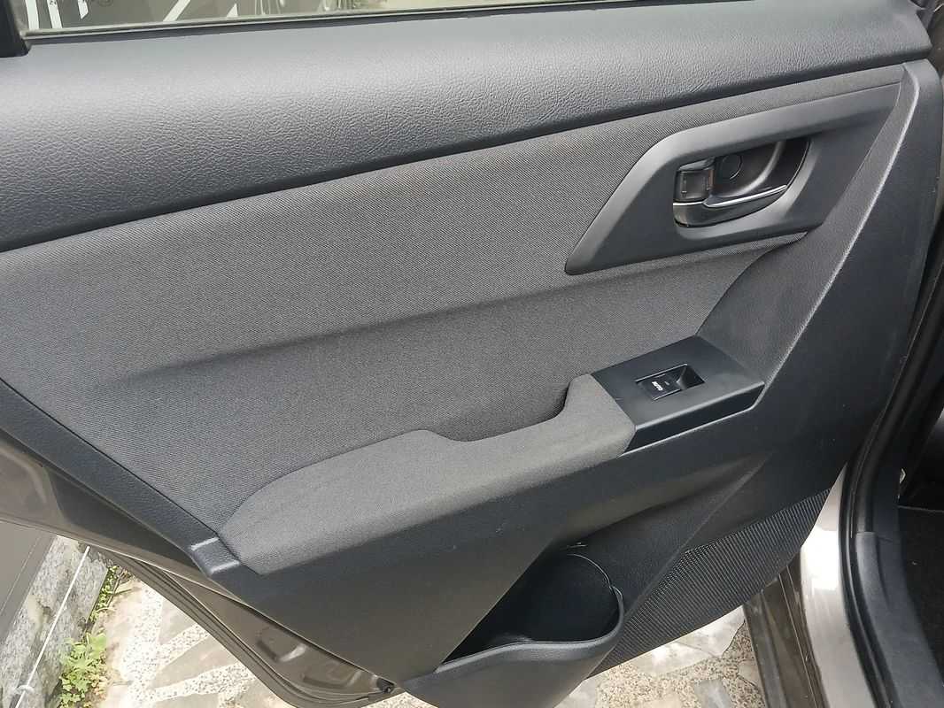 toyota-auris-touring-sports-2016-diesel-1364cc