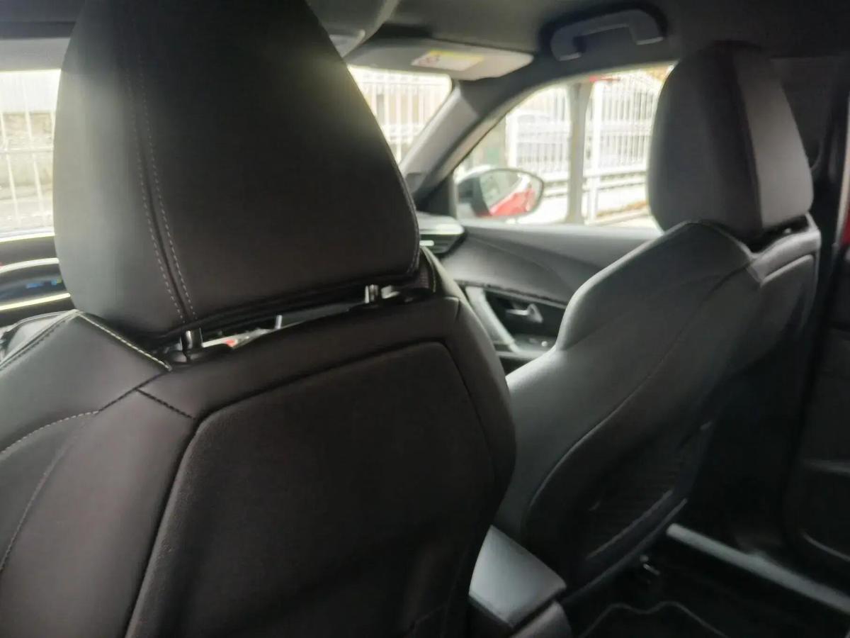 peugeot-e-2008-2021-eletrico-0cc