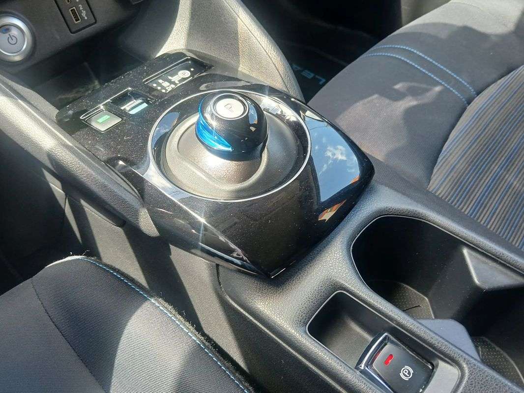 nissan-leaf-2021-eletrico-0cc