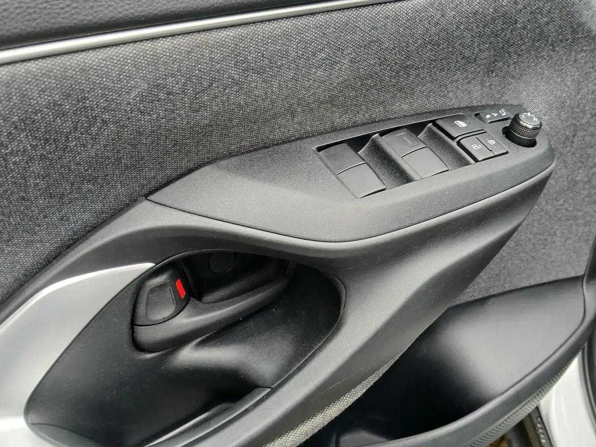 toyota-yaris-cross-2022-hibrido-a-gasolina-1490cc