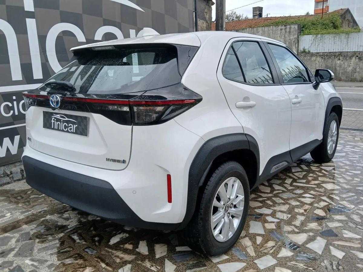 toyota-yaris-cross-2022-hibrido-a-gasolina-1490cc