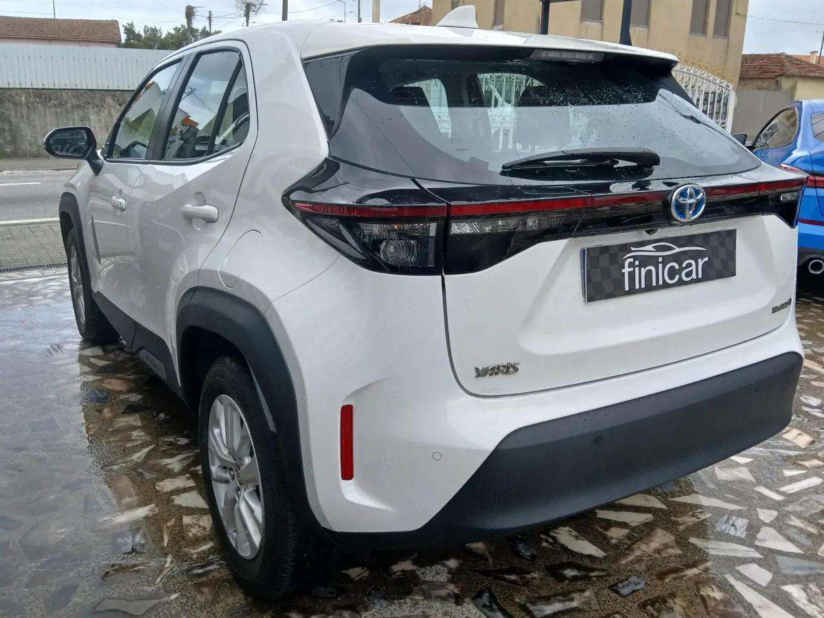 toyota-yaris-cross-2022-hibrido-a-gasolina-1490cc
