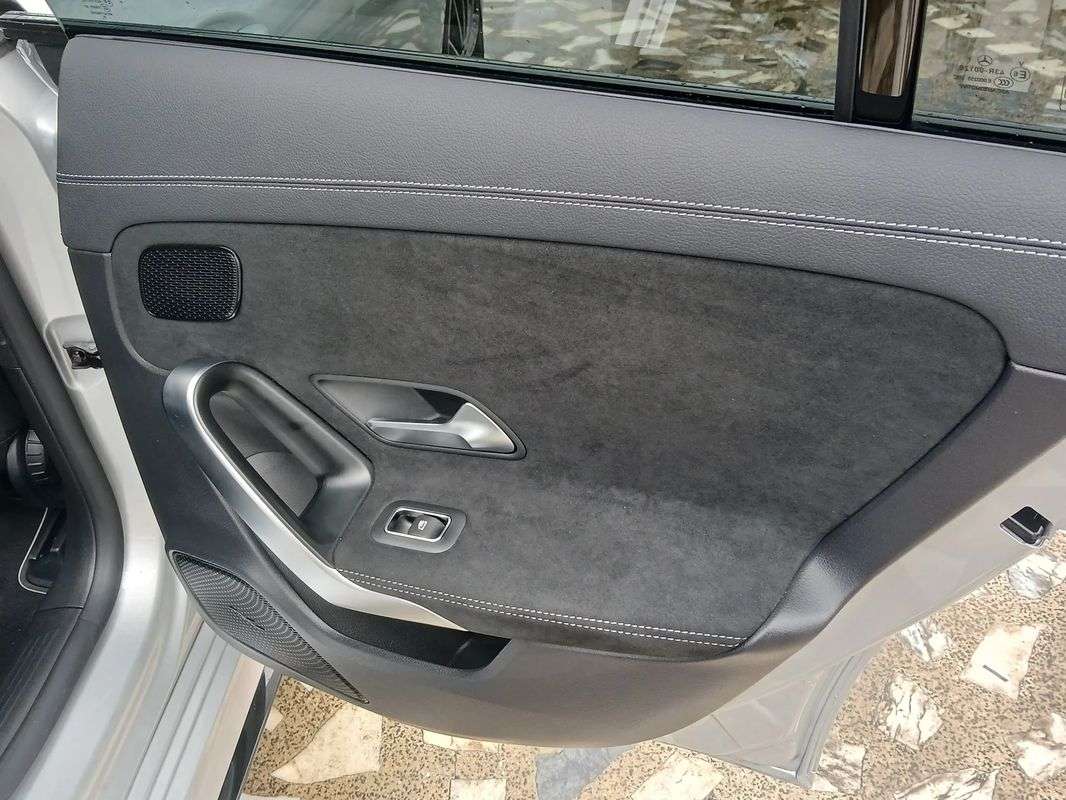 mercedes-benz-cla-2021-hibrido-a-gasolina-1332cc