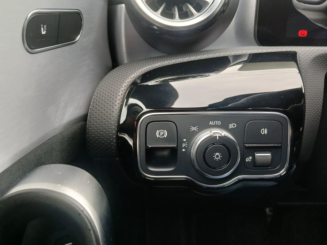 mercedes-benz-cla-2021-hibrido-a-gasolina-1332cc