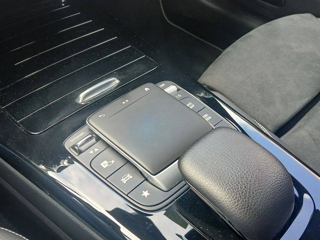 mercedes-benz-cla-2021-hibrido-a-gasolina-1332cc