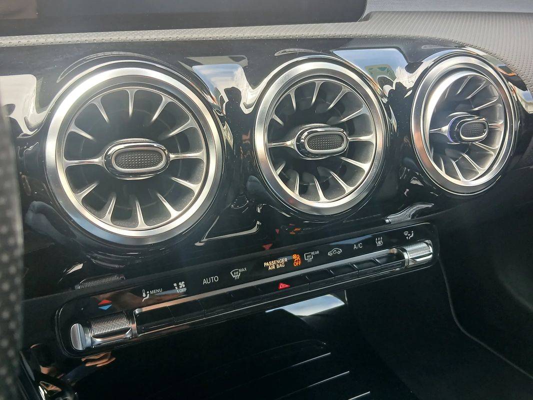 mercedes-benz-cla-2021-hibrido-a-gasolina-1332cc