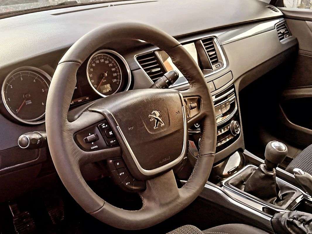peugeot-508-sw-2015-diesel-1560cc