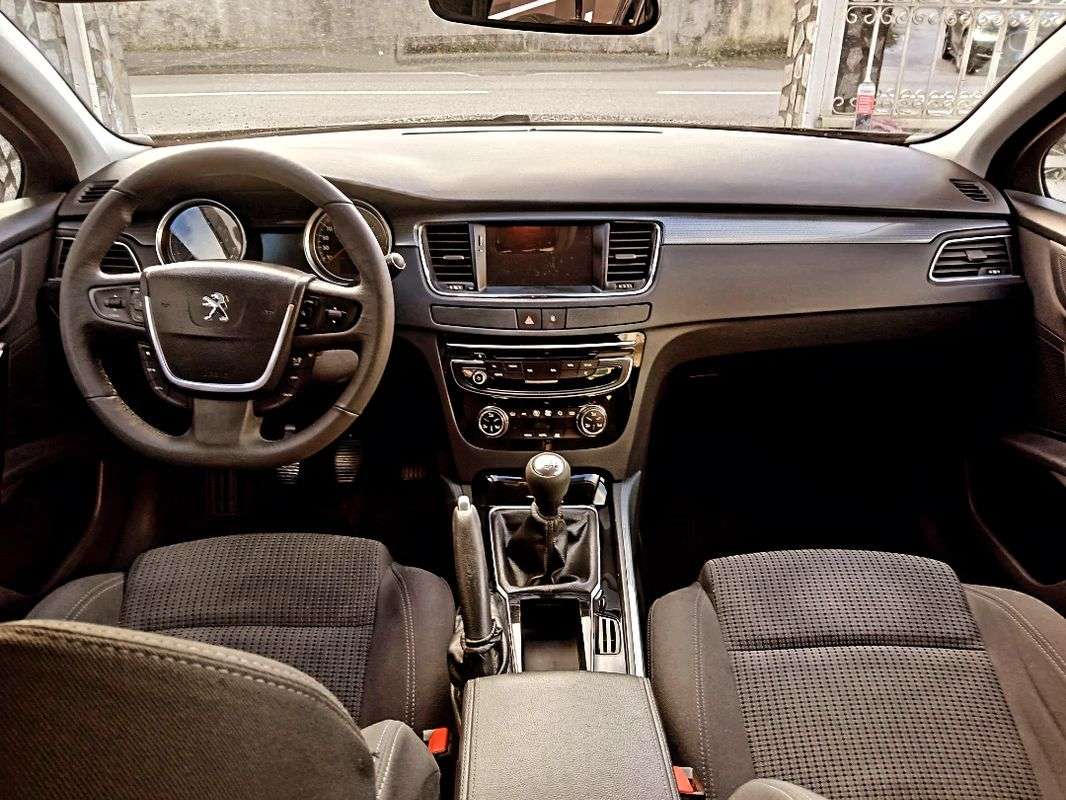 peugeot-508-sw-2015-diesel-1560cc