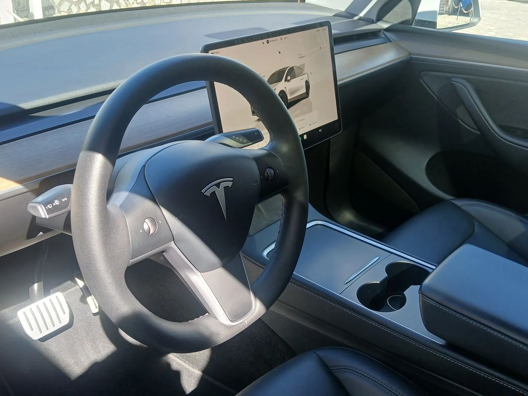 tesla-model-y-2022-eletrico-0cc