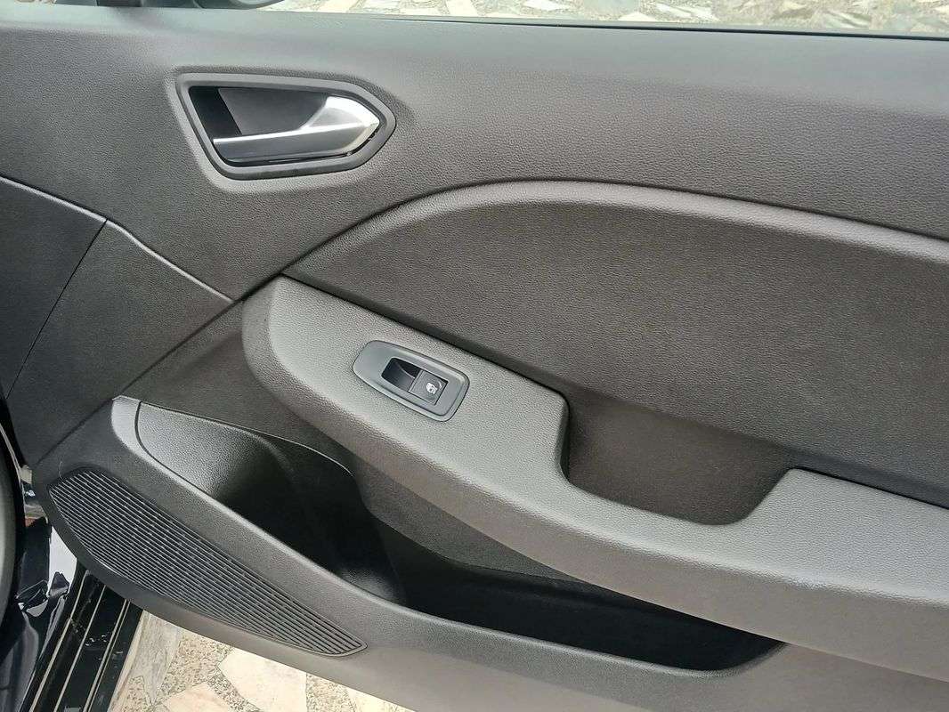 renault-clio-2023-gpl-999cc