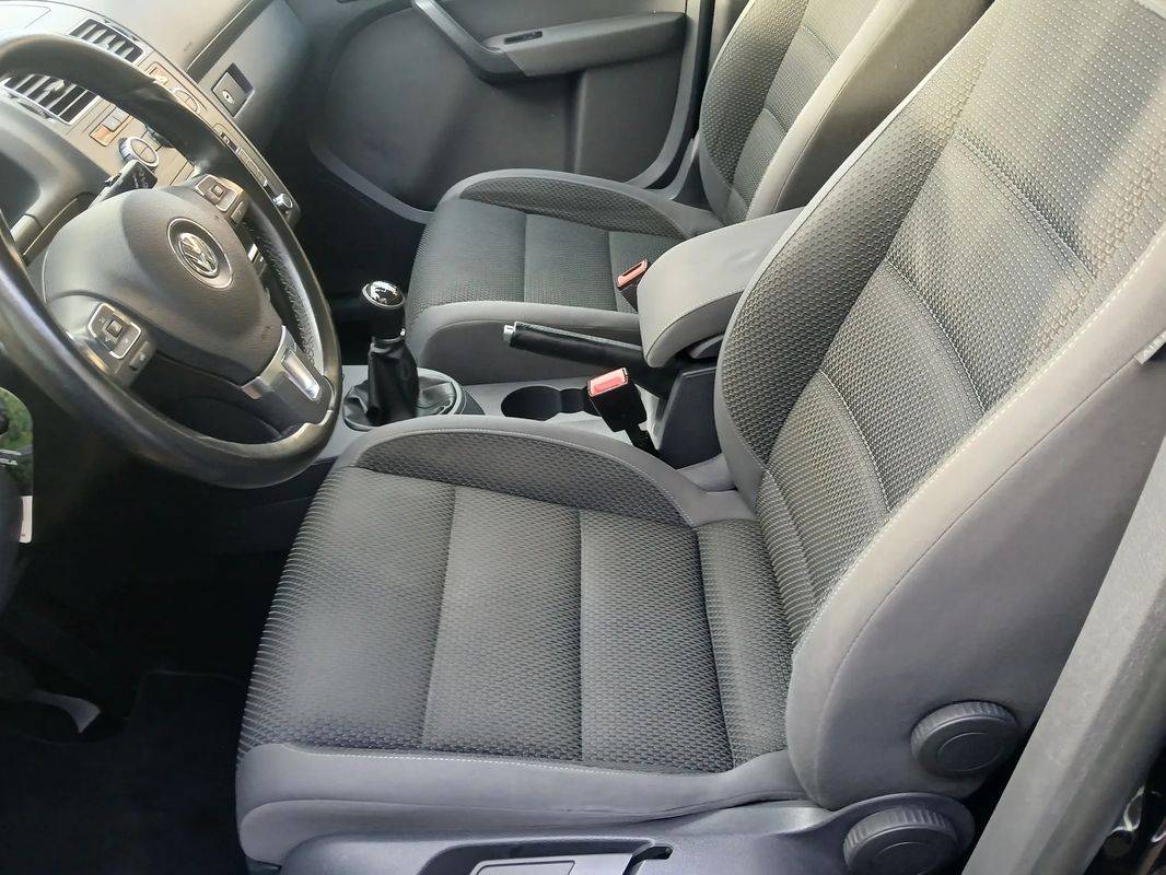 volkswagen-touran-2013-diesel-1598cc