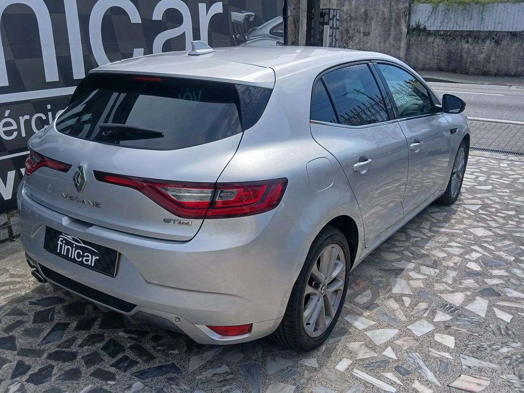 renault-megane-2019-diesel-1461cc
