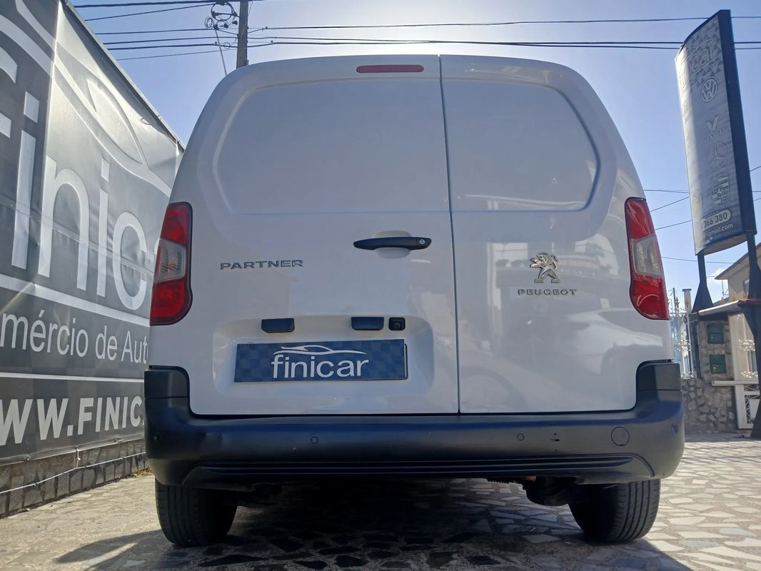 peugeot-partner-2023-diesel-1499cc