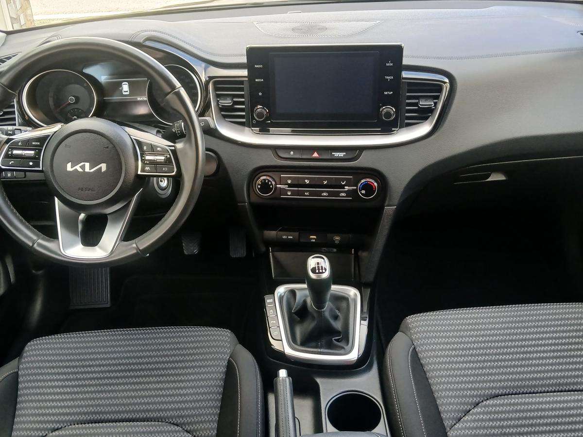 kia-ceed-sw-2023-diesel-1598cc