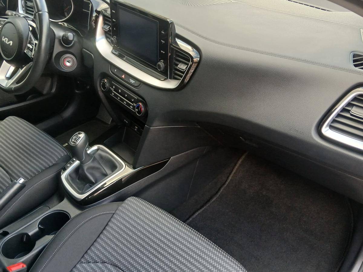 kia-ceed-sw-2023-diesel-1598cc