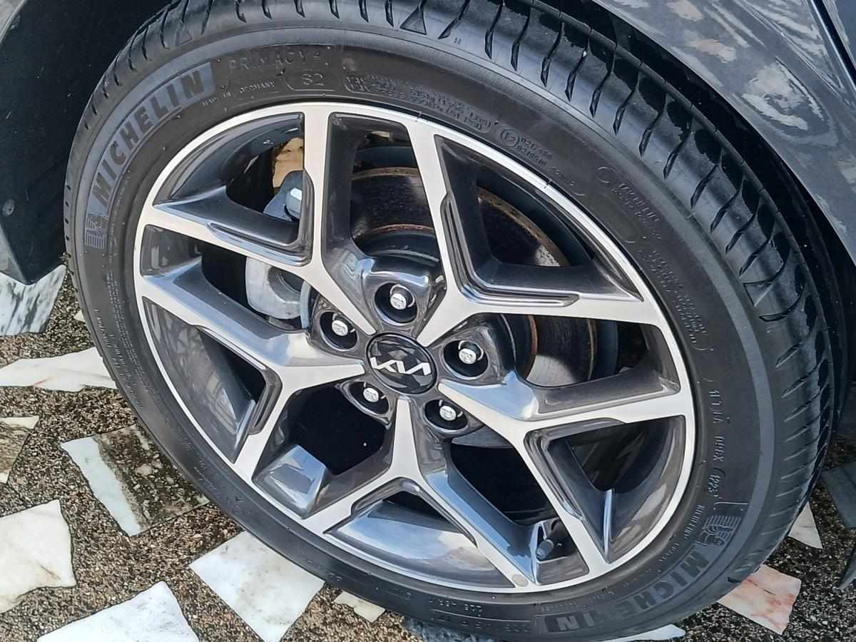 kia-ceed-sw-2023-diesel-1598cc