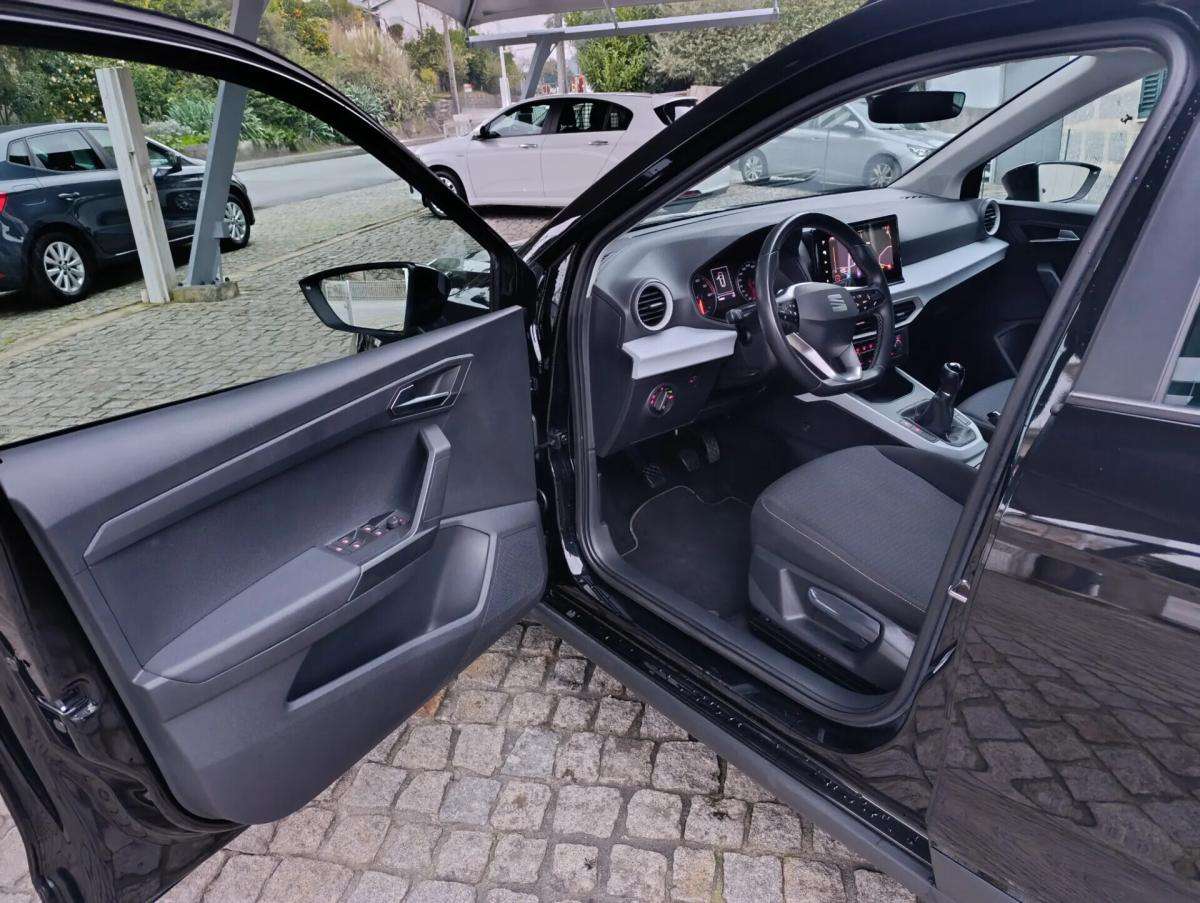 seat-arona-2022-gasolina-999cc
