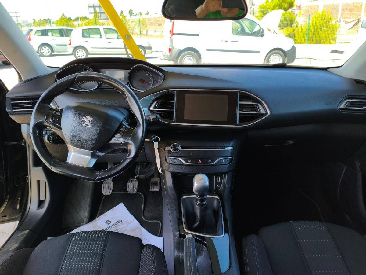 peugeot-308-sw-2016-diesel-1560cc