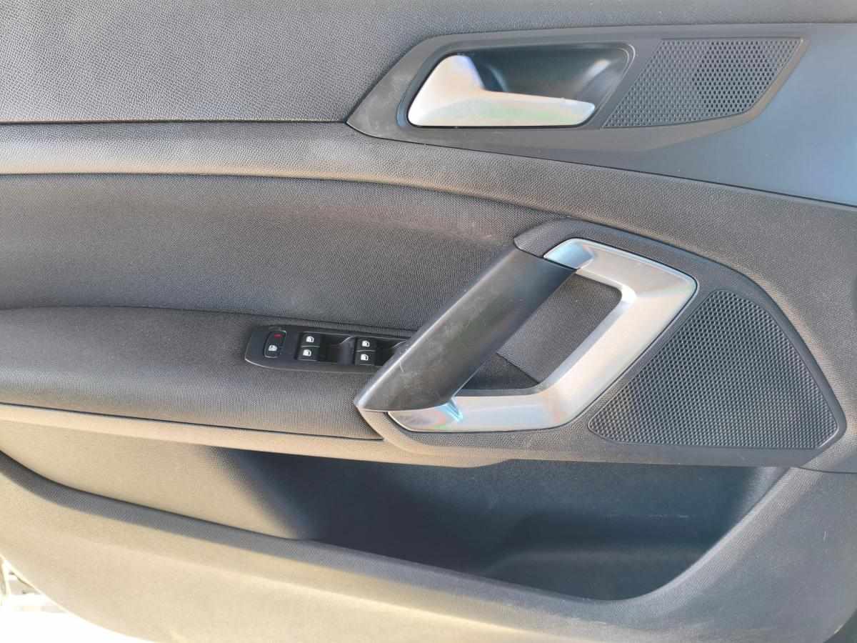 peugeot-308-sw-2016-diesel-1560cc