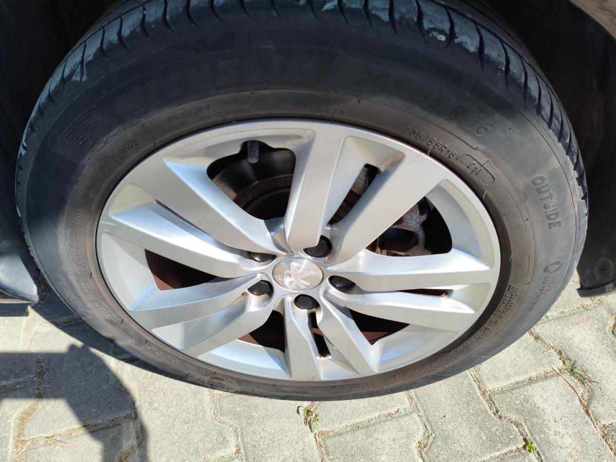 peugeot-308-sw-2016-diesel-1560cc