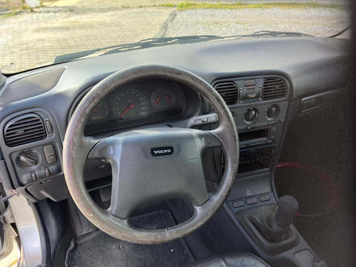 volvo-v40-1999-diesel-1870cc