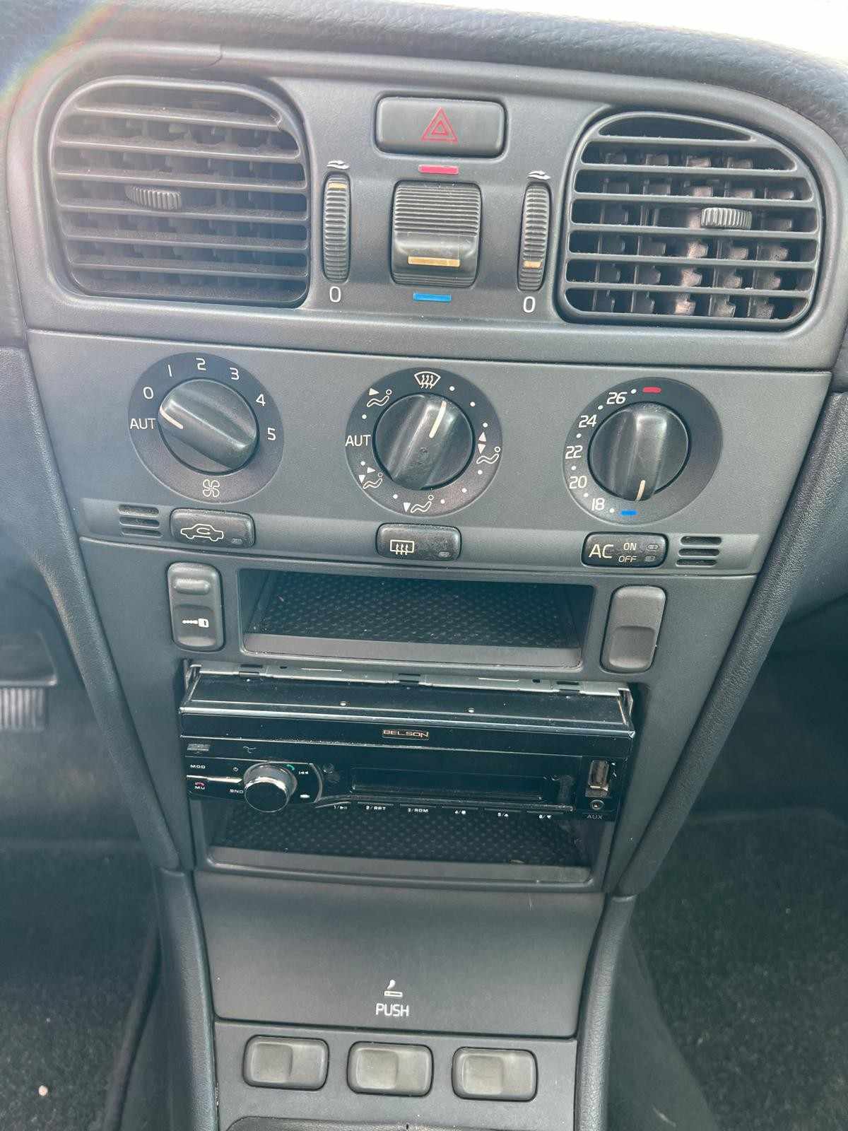 volvo-v40-1999-diesel-1870cc