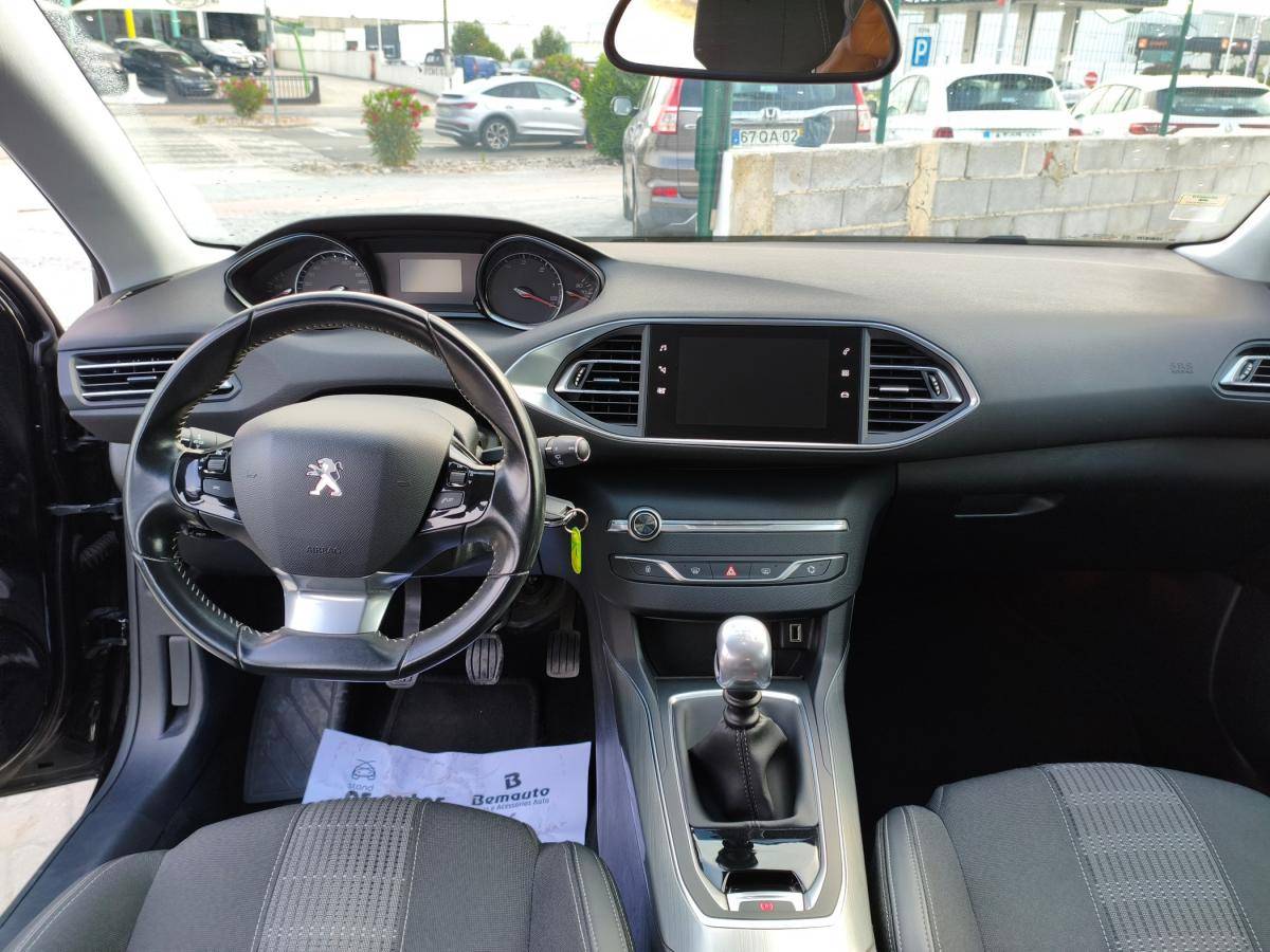 peugeot-308-2018-diesel-1499cc