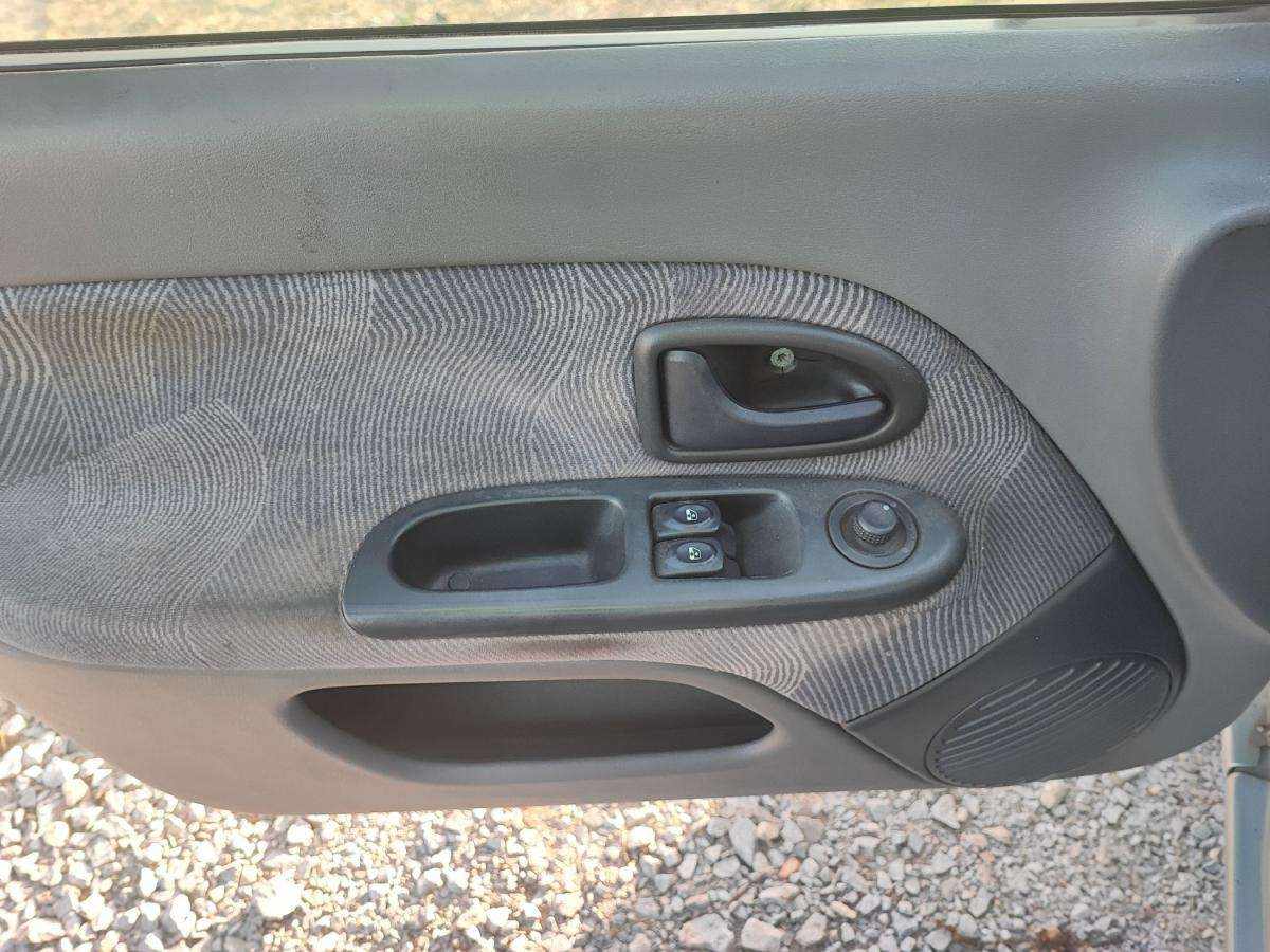 renault-clio-1999-diesel-1870cc