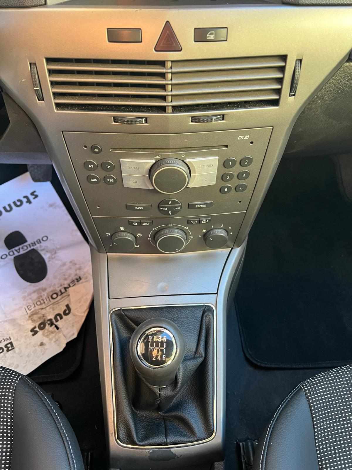 opel-astra-caravan-2006-diesel-1686cc