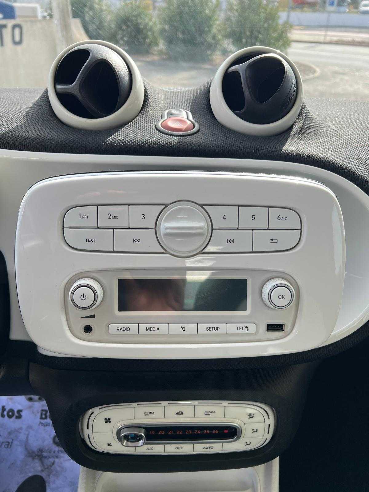smart-fortwo-2015-gasolina-999cc