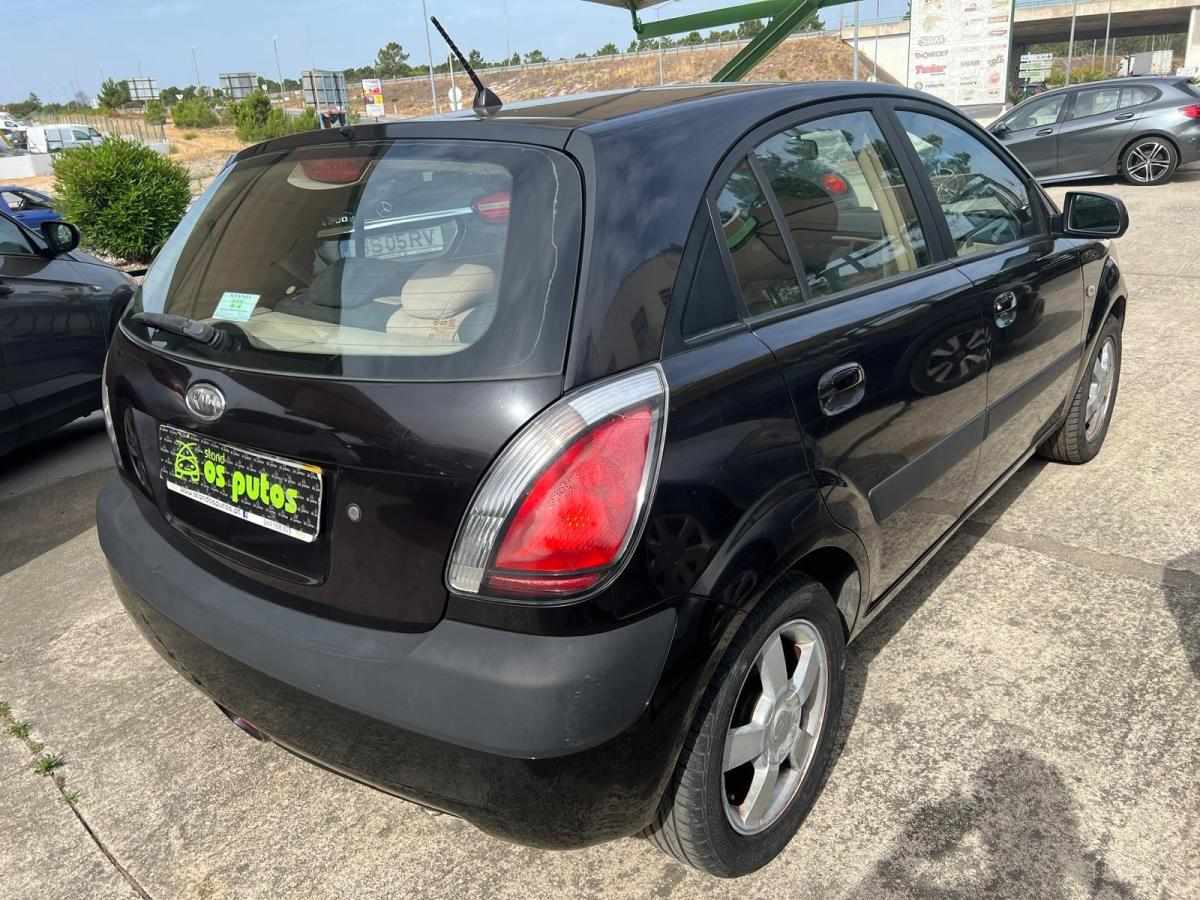 kia-rio-2005-diesel-1493cc